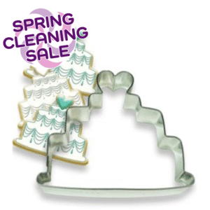 3-Layer Cake with Heart Cookie Cutter 4"